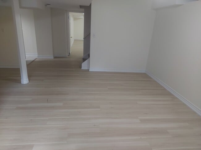 Photo du bâtiment - 54 Gamson Cres