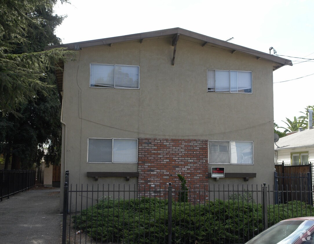 Building Photo - 1626 83rd Ave