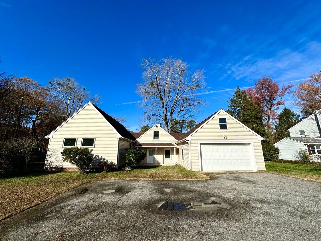 25 Jacobs Lane, Newport News, Va, 23606 Alquileres en Newport News