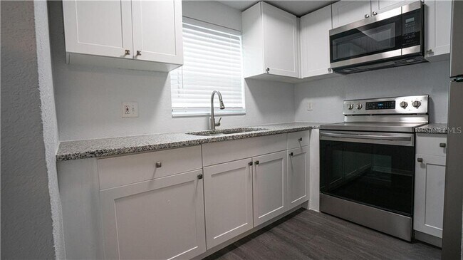 Foto del edificio - 4431 6th St S