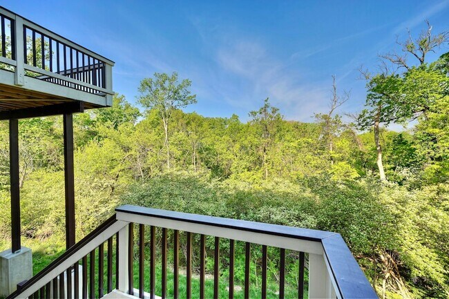 Foto del edificio - 19 Mel Lawn Dr