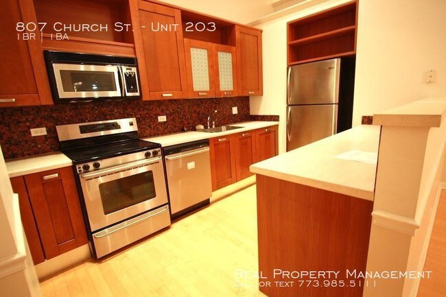 Building Photo - 807 Church Street