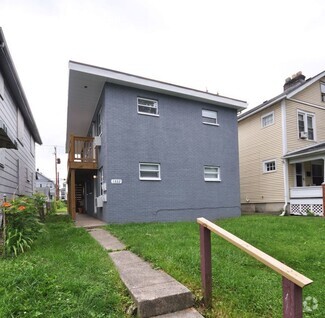 Building Photo - 1322 N 5th St