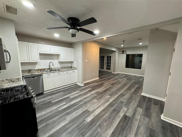 Foto del edificio - 907 Walters Ln