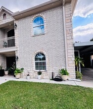 Building Photo - 7618 Linden St