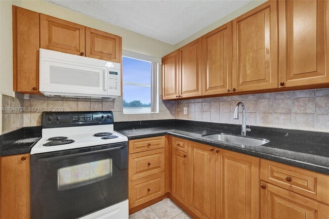 Foto del edificio - 111 SE 4th Ave