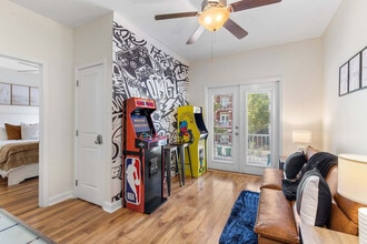 Building Photo - 257 Kono Way