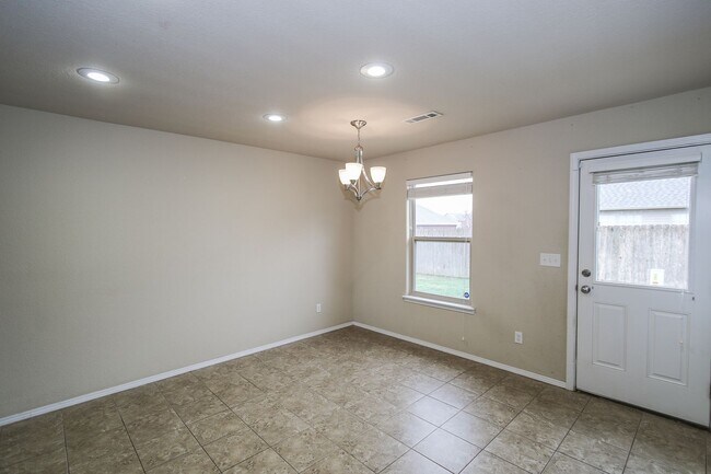 Foto del edificio - Spacious 4 bedroom in Centerton!