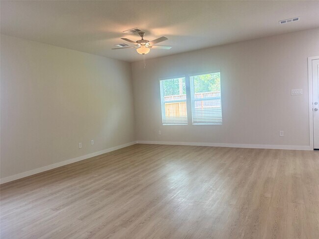 Building Photo - 7942 Alset Dr