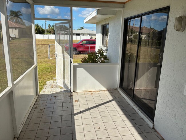 Foto del edificio - 1920 SW 47th Terrace