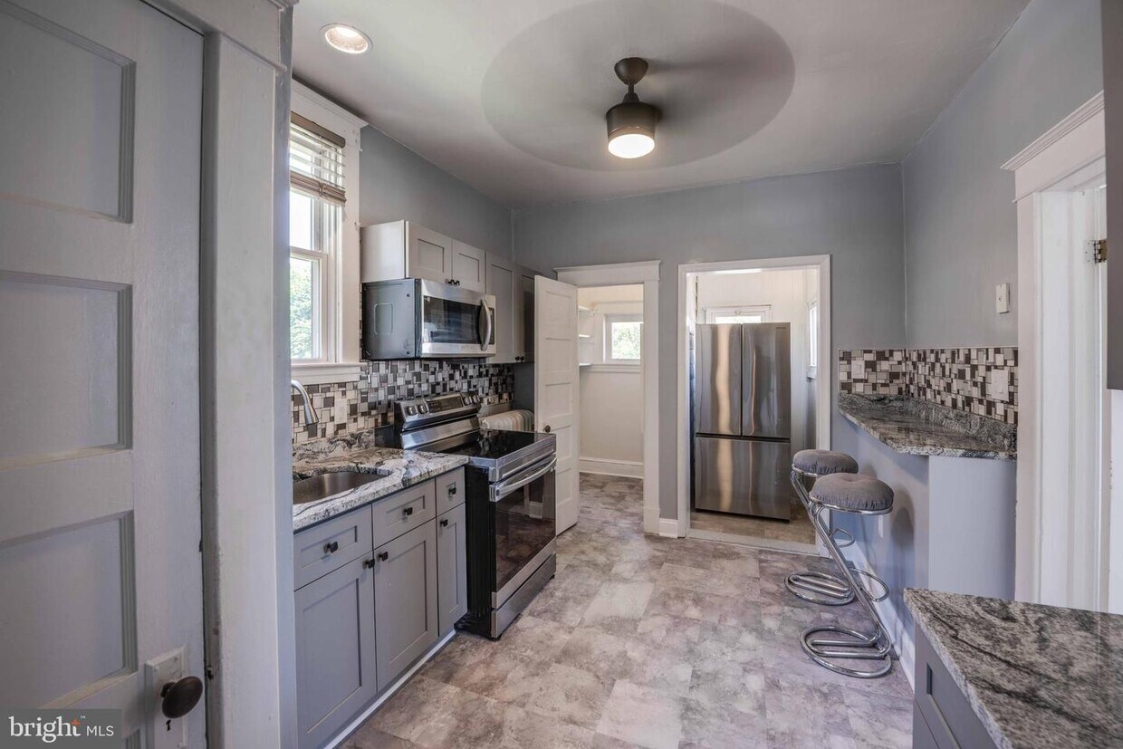 63 N Prospect Ave 2, Catonsville, MD 21228 House Rental in