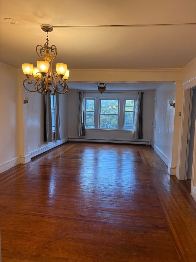 Building Photo - 108 Alice Ave