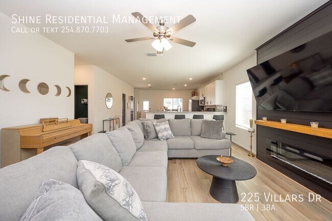 Foto del edificio - 225 Villars Dr