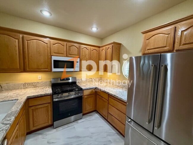 Foto del edificio - 424 Endberg Dr