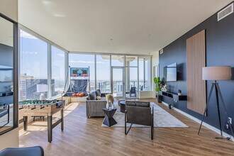 Building Photo - 44 W Monroe St