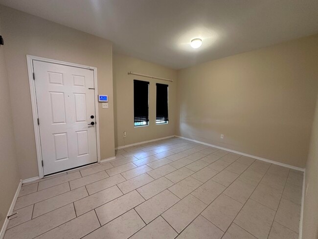 Building Photo - 5519 Shorthorn Dr