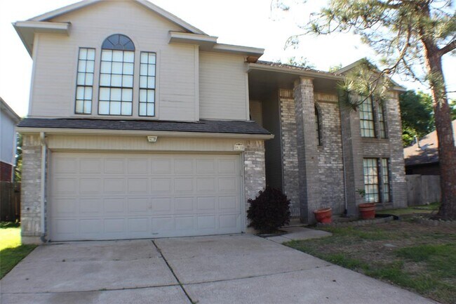 Building Photo - 16322 Dawncrest Way