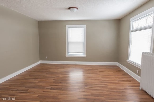 Building Photo - 3 br, 1 bath House - 2617 15th Avenue S