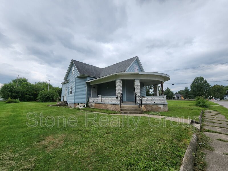 Primary Photo - 427 3rd Ave