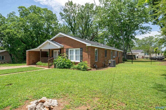 Foto del edificio - 2820 Union Dr NW