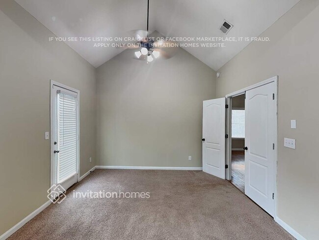 Foto del edificio - 6832 Grand Hickory Dr