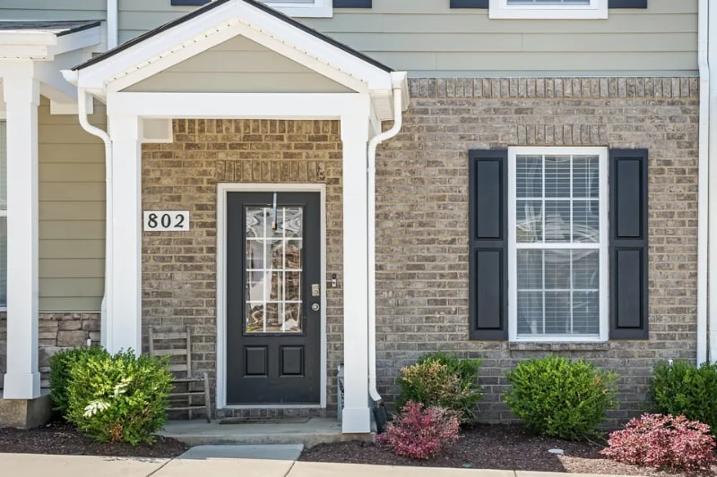 Foto principal - 802 Dallas Dr