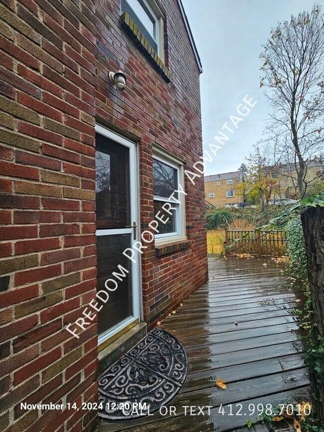 Foto del edificio - 1106 McNeilly Ave