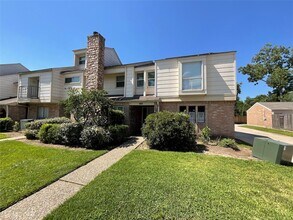 Building Photo - 17159 Beaver Springs Dr