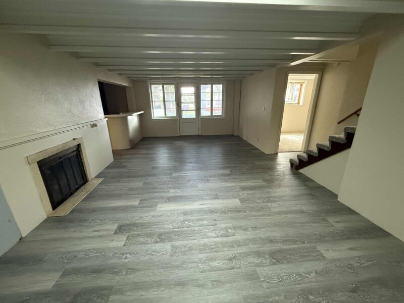 Foto principal - 546 N Washington St