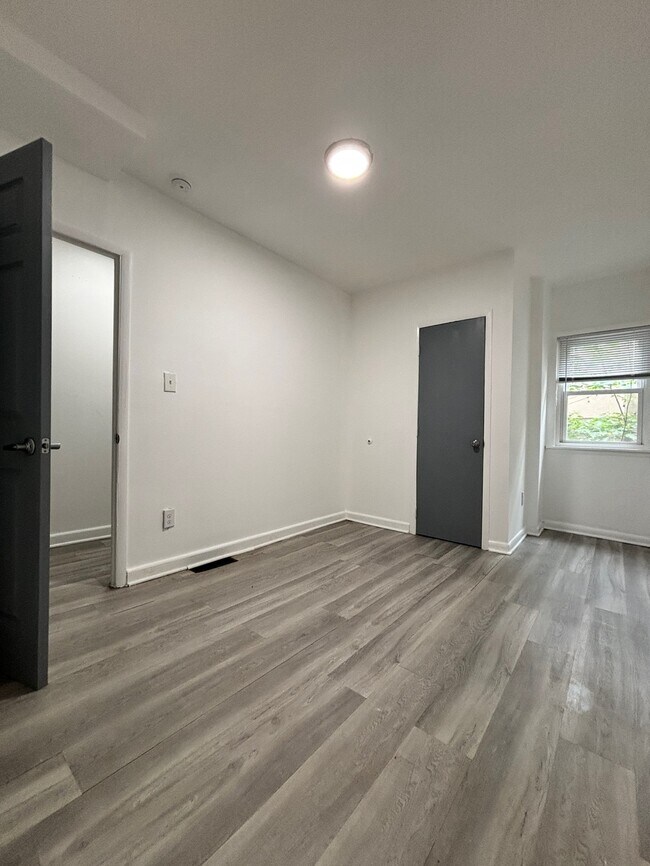 Foto del edificio - 894 N 42nd St
