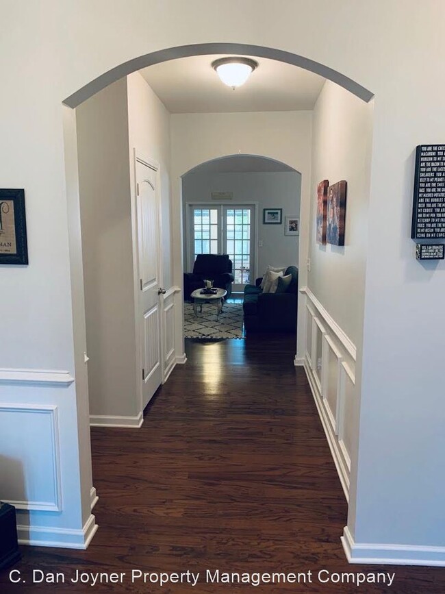 Building Photo - 3 br, 2 bath House - 110 Stone Cottage Drive