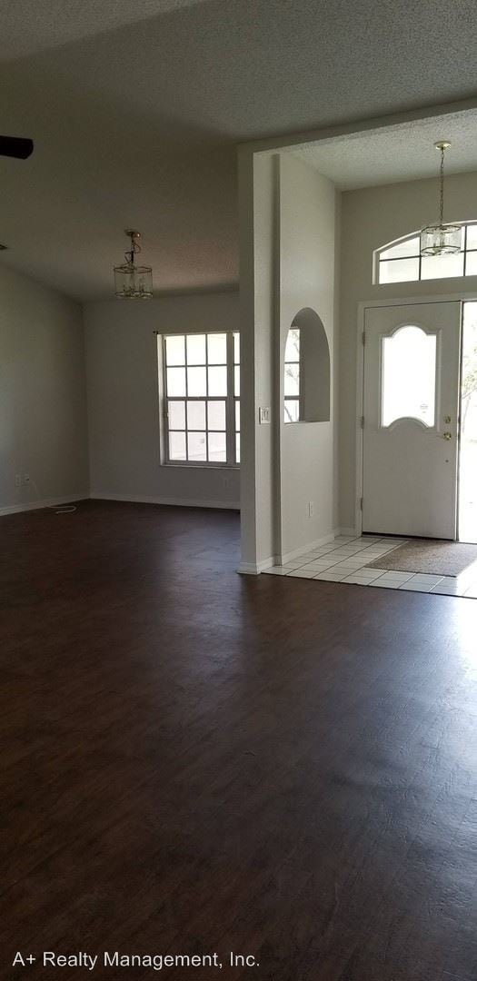 Building Photo - 3 br, 2 bath House - 5175 Baldock Ave.