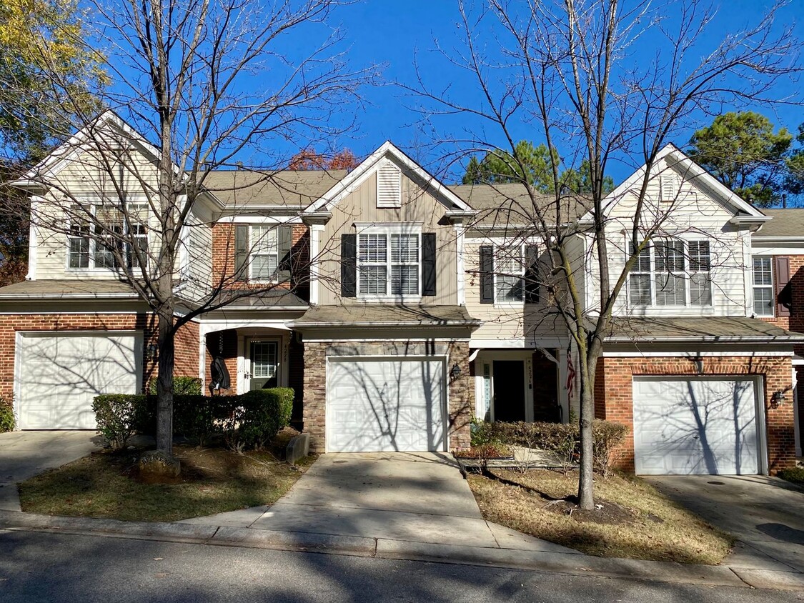 Foto principal - 4226 Camden Woods Ct