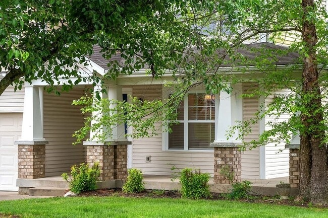 Building Photo - 102 Wagon Ct