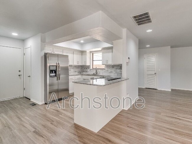 Photo - 3225 Castle Rock Rd House