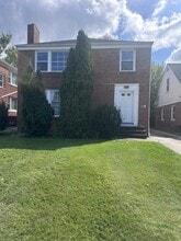 Building Photo - 13510 Cedar Rd