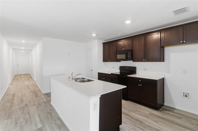 Foto del edificio - 5449 Finbrooke Dr