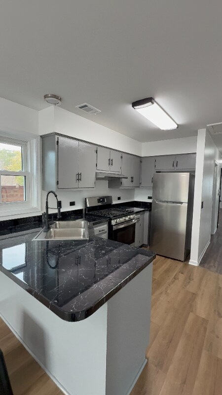 Foto del edificio - 7721 W Addison St