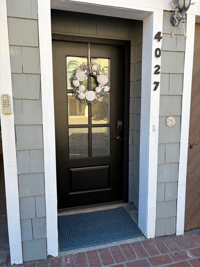 Foto del edificio - 4027-4029 Ocean Dr