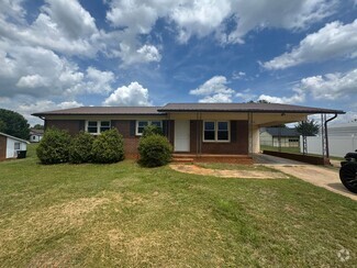 Building Photo - 1706 Windover Rd
