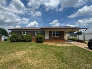Building Photo - 1706 Windover Rd