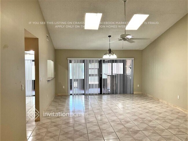 Foto del edificio - 2703 SW 5th St