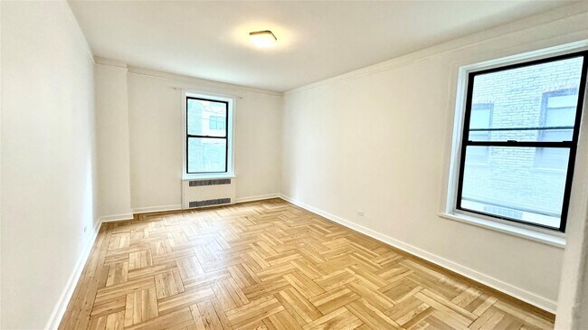 Foto del edificio - 41-07 42nd St