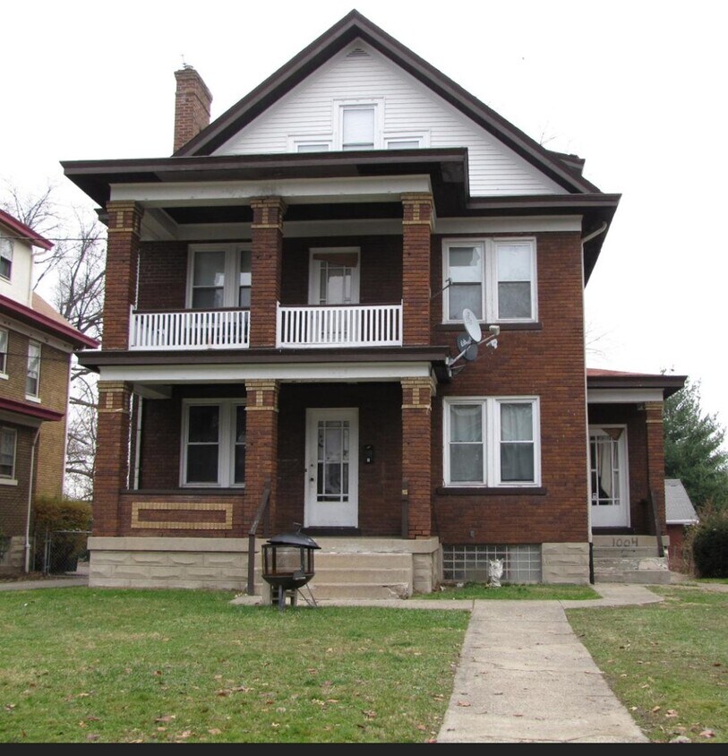 Primary Photo - 1004 Overlook Ave