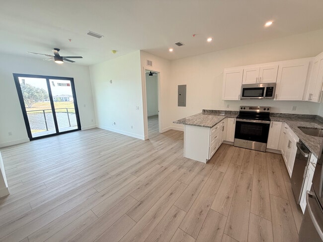 Foto del edificio - The Flats at Deep Creek