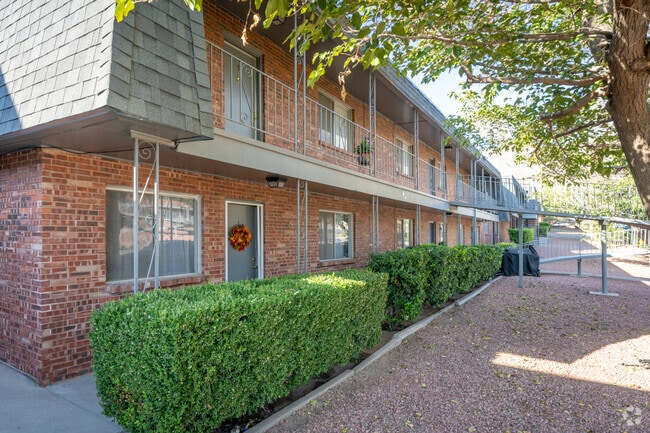 Building Photo - Grandview Apartments