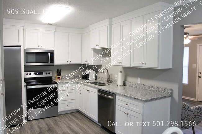 Building Photo - 909 Shall Ct