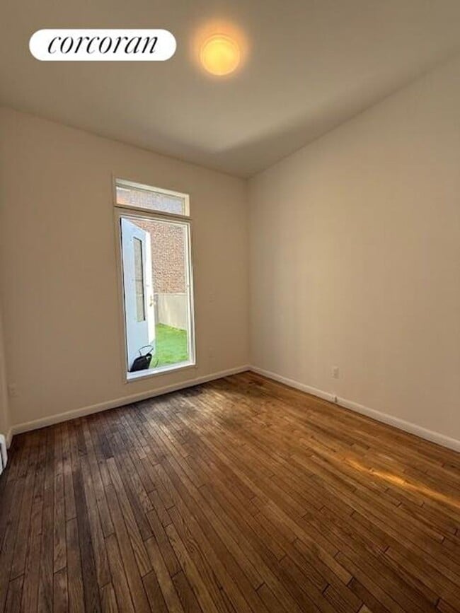 Foto del edificio - 864 West End Ave