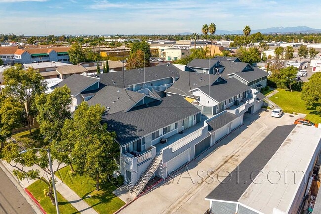 Photo - Fullerton Condo Near CSUF + Easy Freeway Access