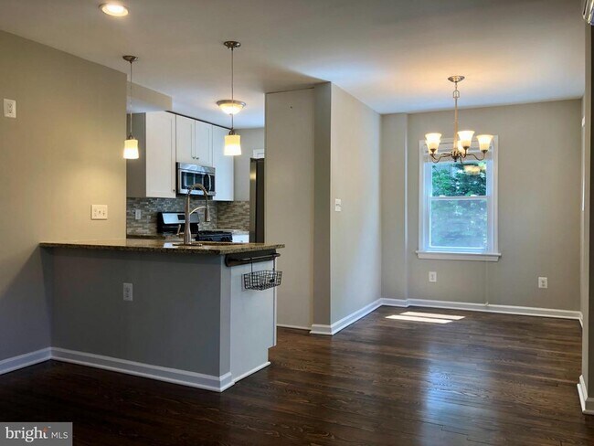 Foto del edificio - 5929 Edgehill Ct
